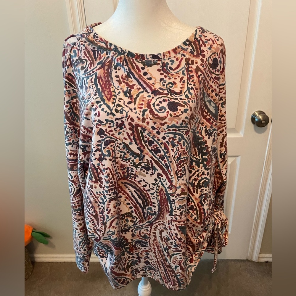Westbound Paisley Scoop-Neck Long Sleeve Tunic in Pink, Teal and Rust